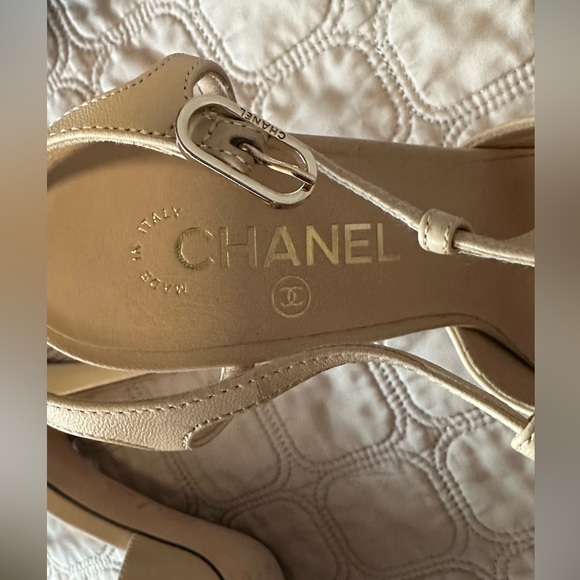 CHANEL SHOES - Picture 3 of 7